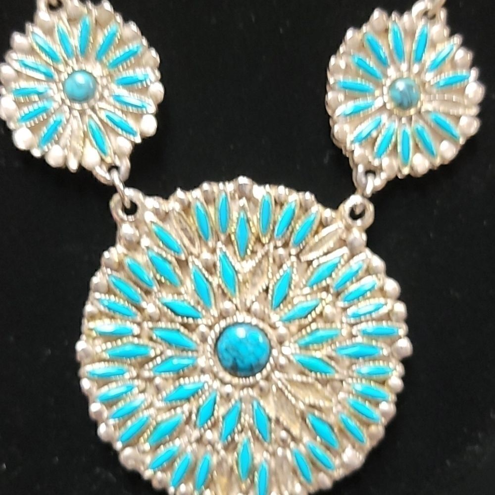𝅺SILVER AND TURQUOISE STATEMENT NECKLACE - Picture 4 of 6